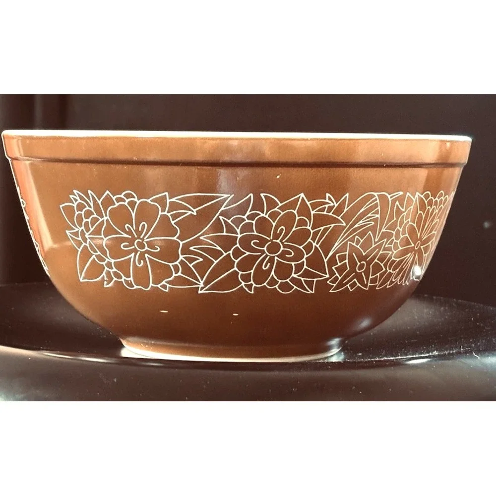 Vintage Pyrex Brown Woodland Pattern Serving Nesting Mixing Bowl 2.5 Qt #403